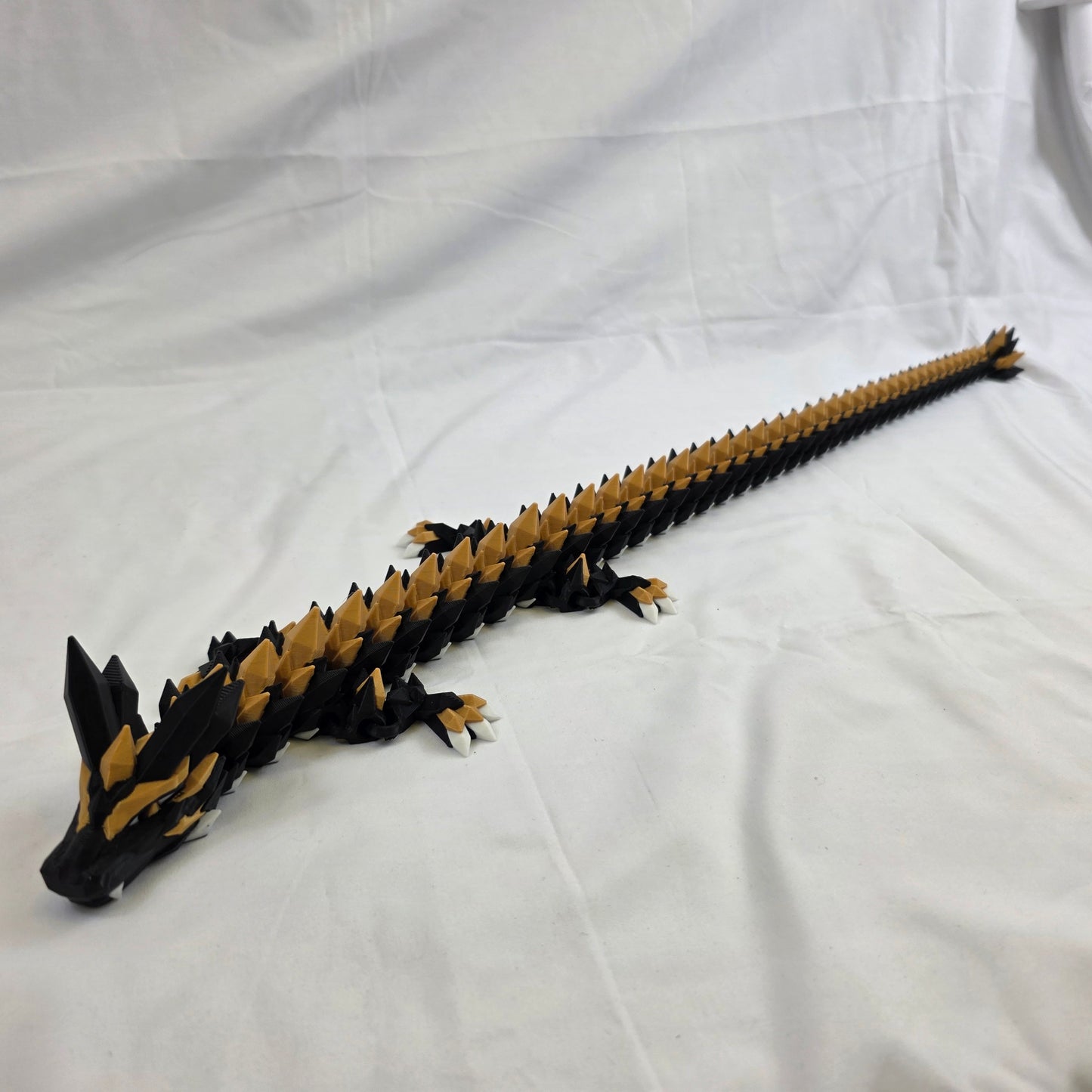 Obsidian Gold Dragon – 3D Printed Articulated Fantasy Showpiece