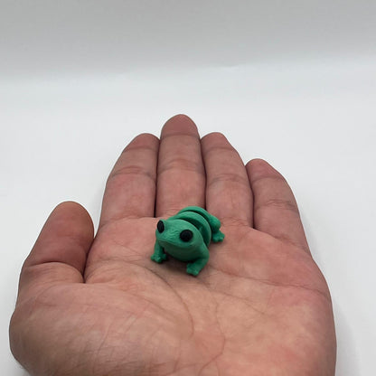 Cheeky Frog Figurine – 3D Printed Articulated Animal Collectible