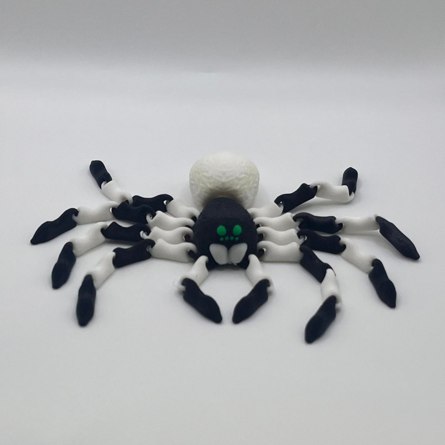 Spider Figurine – 3D Printed Articulated Animal Collectible