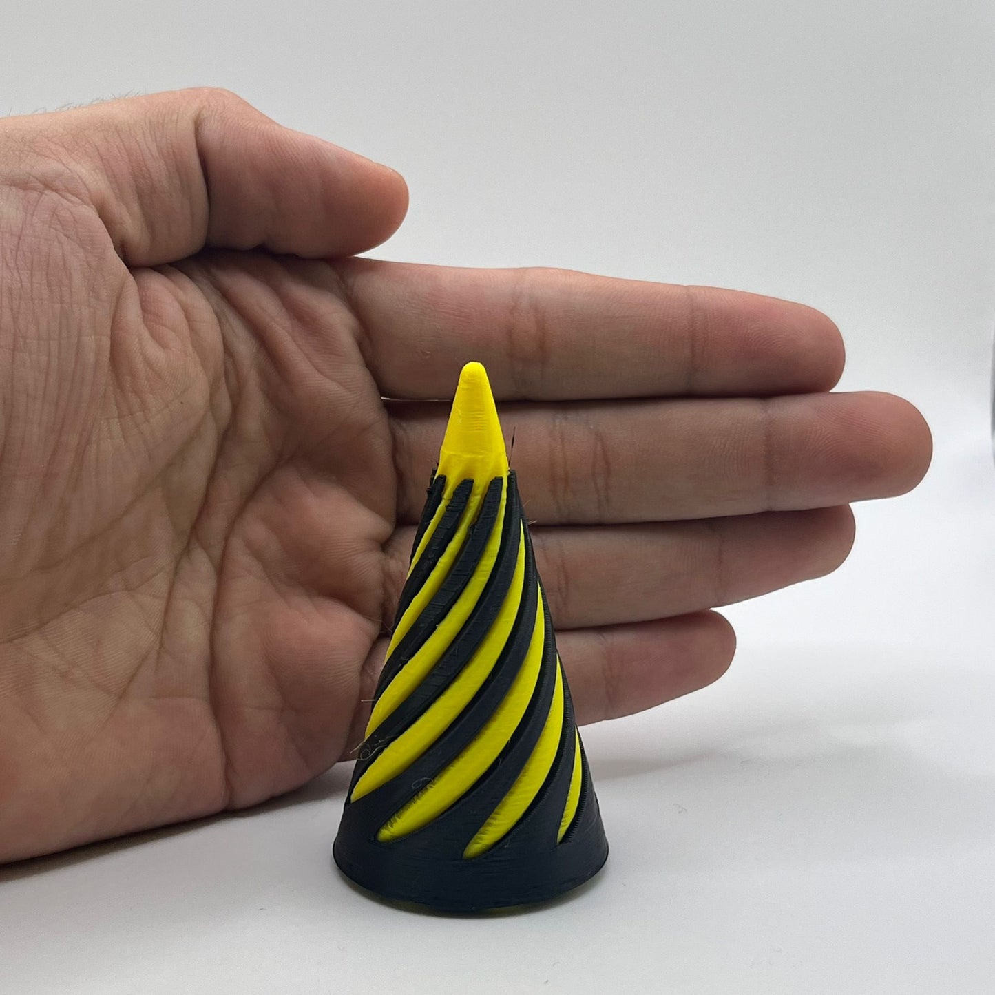 Spiral Cone Desk Toys – 3D Printed Modern Décor & Fidget Fun